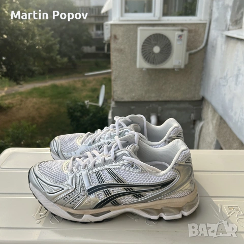 Обувки Asics GEL-Kayano 14 – White / Graphite Grey