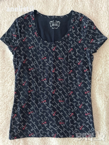 Оригинална дамска тениска Tommy Hilfiger – Размер S