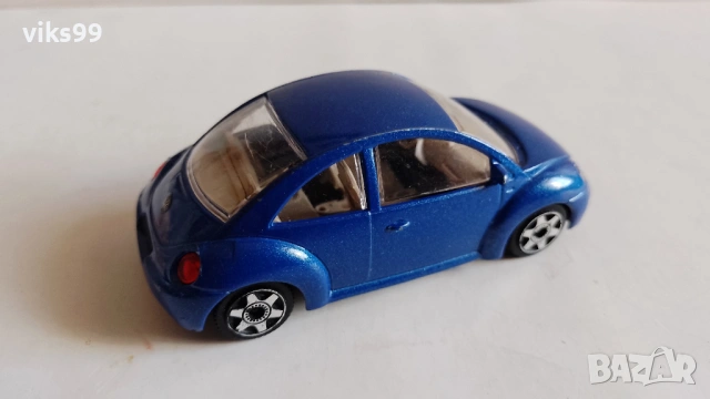Bburago VOLKSWAGEN New Beetle MADE IN ITALY 1:43, снимка 5 - Колекции - 54592874