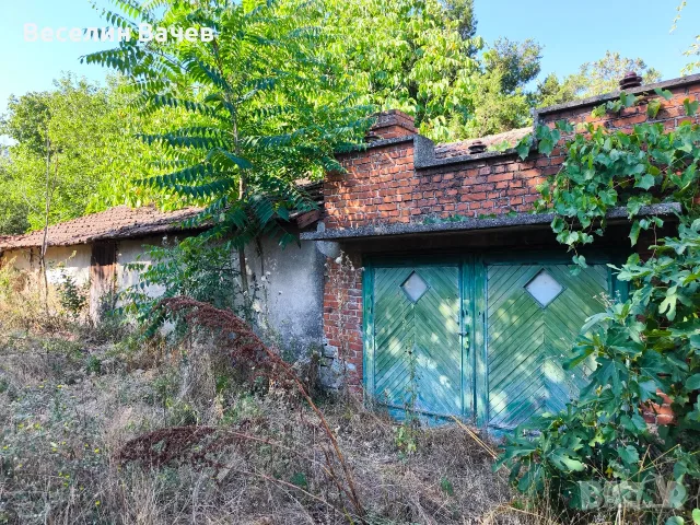 Продавам Къща с двор с.Полски Градец област Стара Загора.