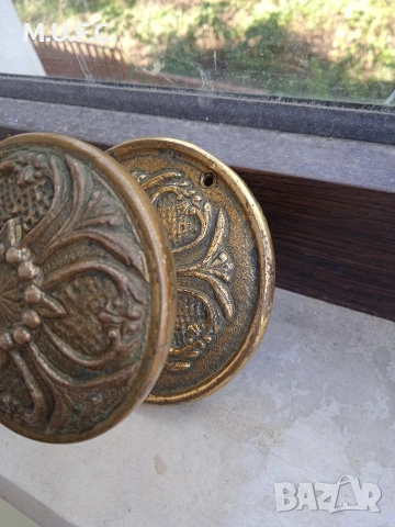 Бронзова дръжка за врата 19век.