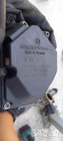 Дроселова клапа VW Passat B6 1.9 TDI, снимка 3 - Части - 55247492