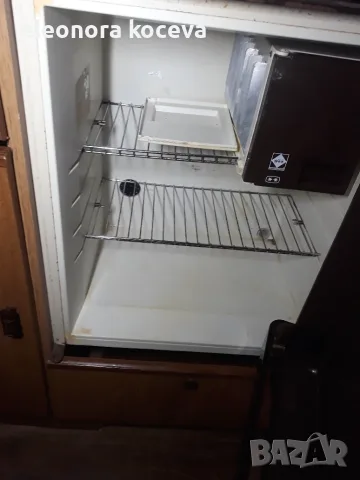 Продавам 4 метрова каравана, снимка 11 - Каравани и кемпери - 55411091