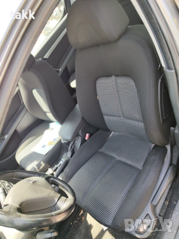 Peugeot 407 facelift седан на части 2.0hdi 140кс  / Пежо 407 , снимка 6 - Части - 54856613