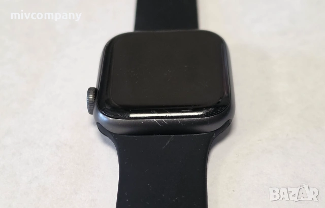 Смарт часовник  Apple Watch Series 5 (GPS) 44MM, снимка 3 - Смарт часовници - 55048959