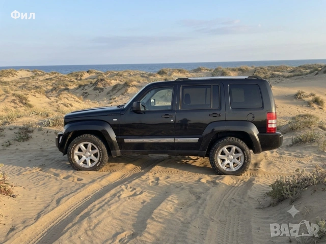 JEEP CHEROKEE LIMITED КОЖА РЕГИСТРАЦИЯ ВСИЧКО ПЛАТЕНО, снимка 3 - Автомобили и джипове - 55270353