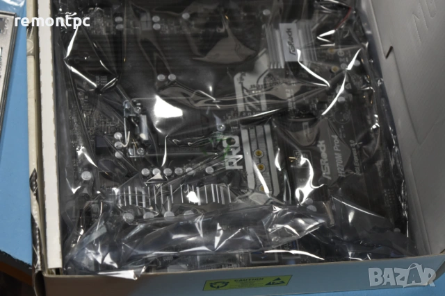 Asrock H270M Pro4 дънна платка в кутия и аксесоари 1151 DDR4, снимка 4 - Дънни платки - 54945943