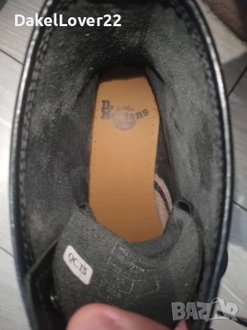 Dr. Martens 1460 Black Smooth | EU 43 | Носени 2 пъти!!, снимка 6 - Мъжки боти - 54245688