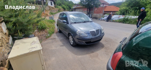 Lancia  Ypsilon 1.3 16V CDRi Multijet (70 Hp)