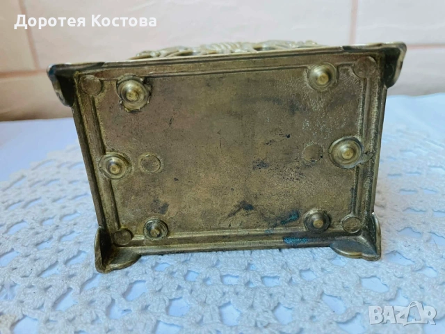 Красив месингов салфетник / поставка за прибори от Англия със слънчогледи, снимка 9 - Антикварни и старинни предмети - 54211014