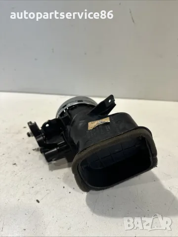 Преден десен въздуховод AH22-01454-A за Land Rover Discovery 4 TDV6 2010–2016, снимка 2 - Части - 55476653