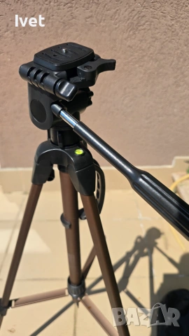 Статив за фотоапарат и телефон Hama Star 61 (с калъф) – НОВ, снимка 10 - Чанти, стативи, аксесоари - 54988983