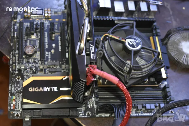 Дънна платка GIGABYTE X99-UD4 + 12 /24 ядрен Intel Xeon E5 2670 V3  DDR4 quad channel, снимка 3 - Дънни платки - 55396510