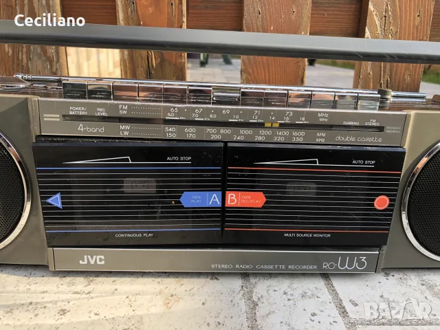JVC RC-W3LE – ретро  радиокасетофон от Япония, снимка 3 - Радиокасетофони, транзистори - 55598133