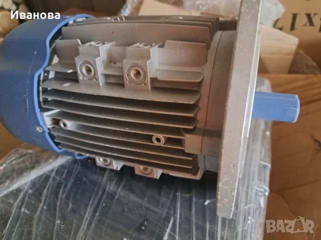 Трифазен Електродвигател 0,75кВ, снимка 7 - Електродвигатели - 55298622
