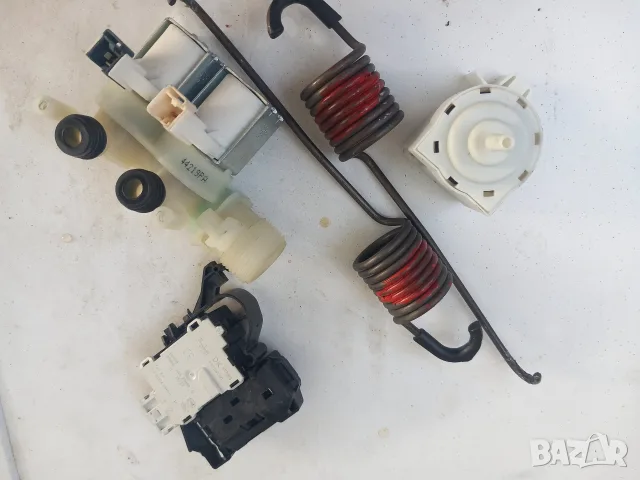 Пералня Whirlpool FWF 71253 W На части, снимка 8 - Перални - 55653007
