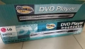 Sony Bravia 26" (KLV-S26A10E) + DVD плейър LG, снимка 3