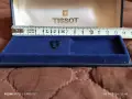Продавам стара кутия за часовник. Tissot., снимка 1