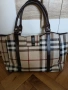 Оригинална чанта Burberry , снимка 2