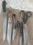 Два ножа стари здрави,две ножчета и шивашка ножица,,чилик,, стомана изработка красива на всички , снимка 15
