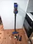 Отлична безжична Dyson V8 прахосмукачка с нова батерия и аксесоари, снимка 1