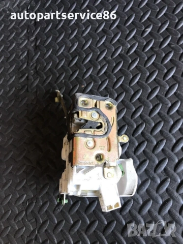 Заключващ механизъм предна дясна врата за Toyota Avensis (2001) 48G39