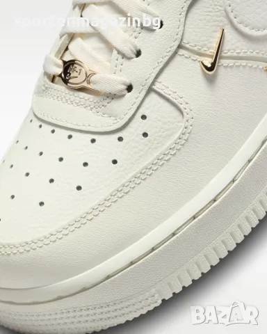 Дамски кецове Nike AIR FORCE 1 '07 LX, снимка 7 - Кецове - 55558723