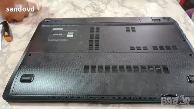 Голям лаптоп ASUS F75A  цена 75 евро., снимка 6 - Лаптопи за дома - 54690886