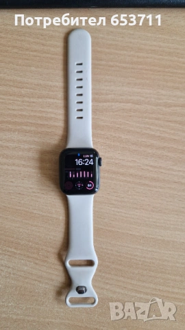Apple watch SE, снимка 2 - Друга електроника - 54252358