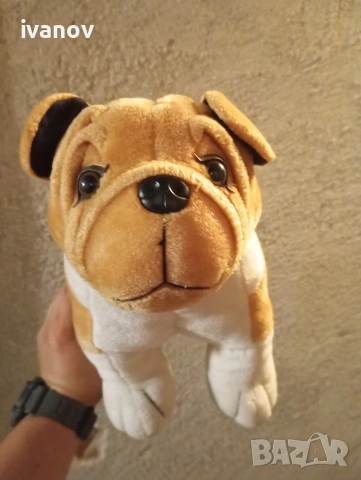 Плюшена играчка куче 