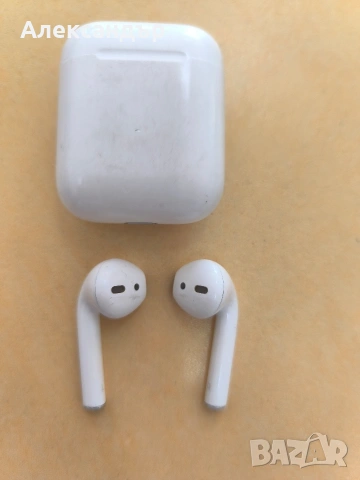 Apple AirPods 