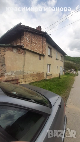 Къща в село Сваленик 
