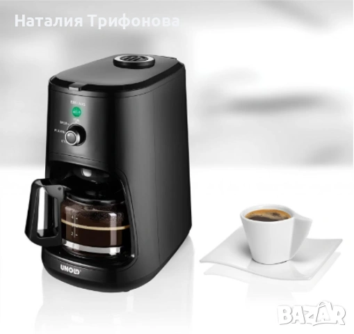 Компактна електрическа машина за приготвяне на кафе с устройство за смилане