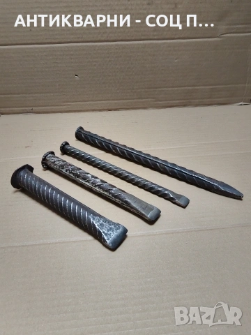 Комплект Соц Стари Клинове Секачи Шило Общо Тегло 2.600кг. НОМЕР 66., снимка 2 - Антикварни и старинни предмети - 54010501