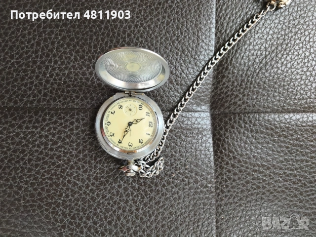 Продавам часовник сребро Мълния сделано в СССР , снимка 2 - Мъжки - 54371890