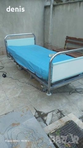 Електрическо болнично легло с дистанционно управление (Linak) + Матрак, снимка 2 - Други - 54858999