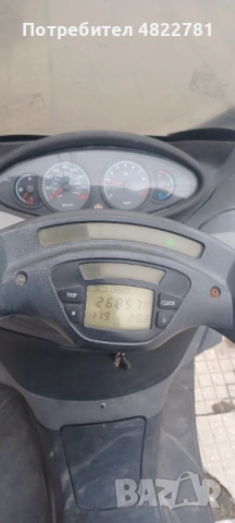 Продавам скутер Piaggio X9