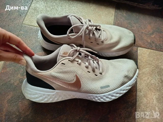 Маратонки Nike Revolution - номер 42,5, снимка 2 - Маратонки - 55681539