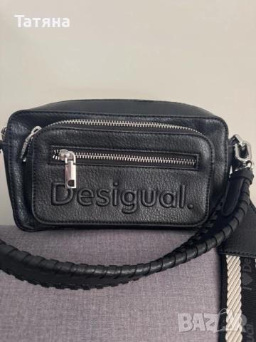 чанта на Desigual, снимка 3 - Чанти - 55644725