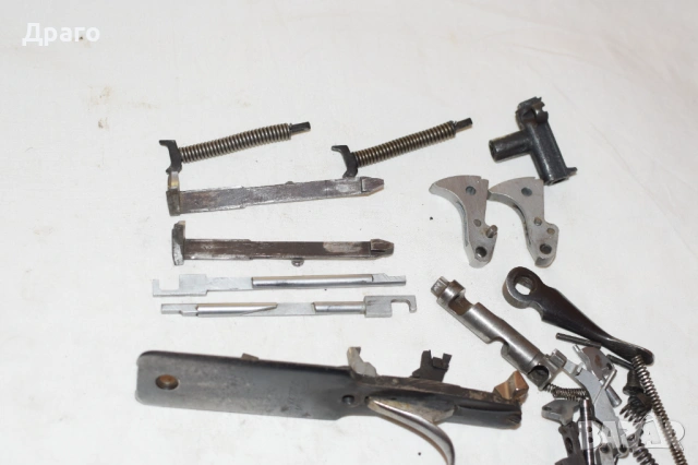 Лот части за Beretta 1934 7,65 mm, снимка 3 - Оборудване и аксесоари за оръжия - 54319870