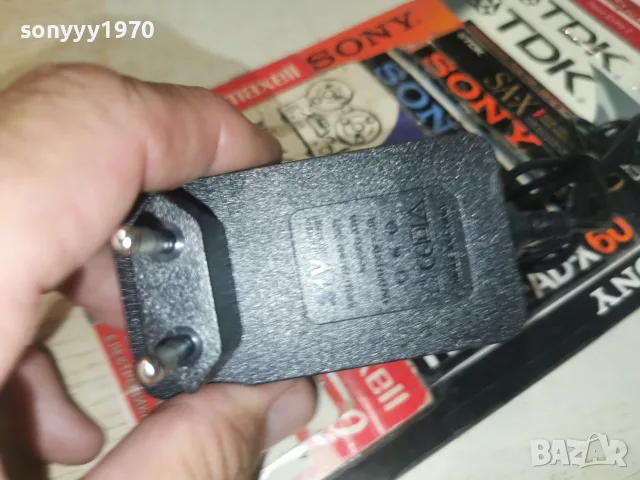 21V BATTERY CHARGER 0408260829, снимка 2 - Винтоверти - 55535714