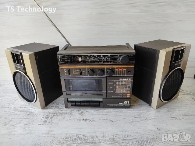 Ретро Касетофон SHARP GF-A1 (Boombox) – Безупречно Състояние / Колекционерски, снимка 2 - Радиокасетофони, транзистори - 55664343