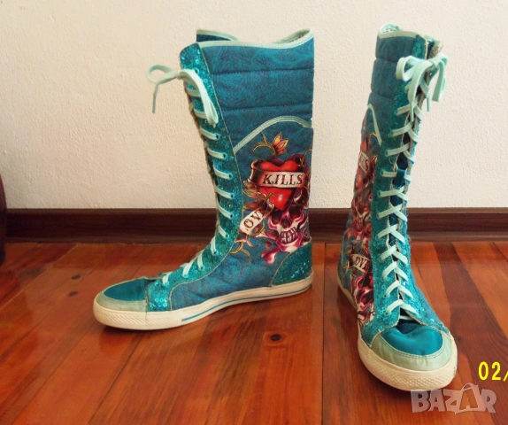 Ed Hardy оригинални дамски кецове UK7,5 /41, снимка 2 - Кецове - 54374125