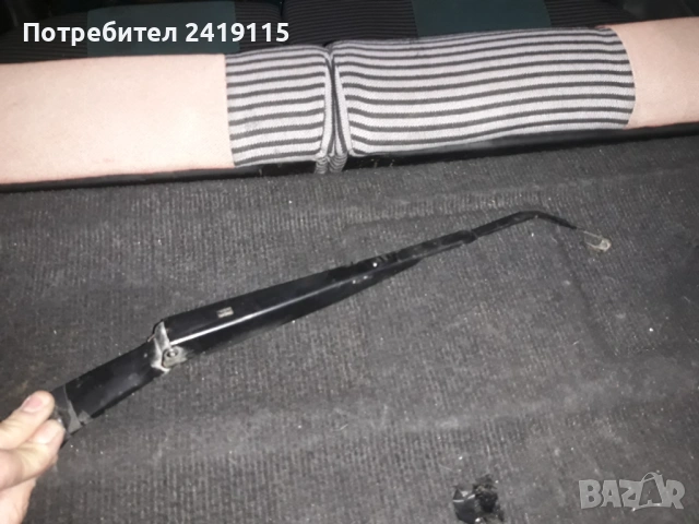 Рамо заднa чистачка  Renault 19  