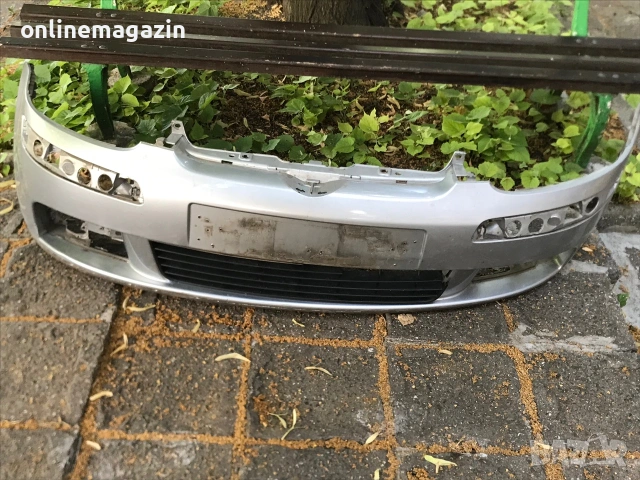 Броня за Golf5  сив металик, снимка 2 - Части - 55171075