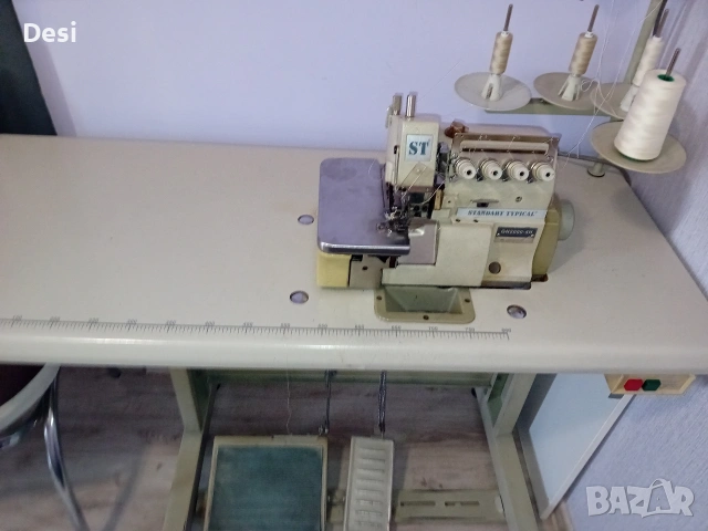 продавам оверлог , снимка 2 - Шевни машини - 53993843