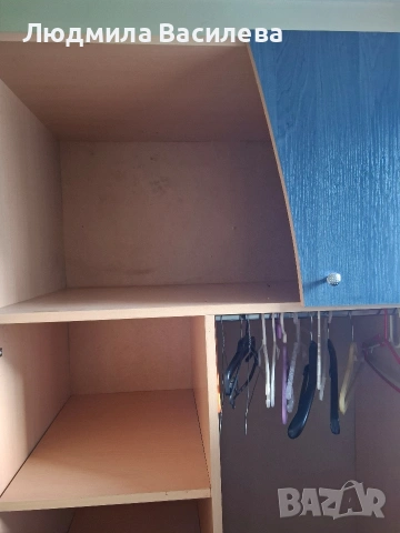 Продавам гардероб , практичен и запазен, снимка 3 - Гардероби - 54095261
