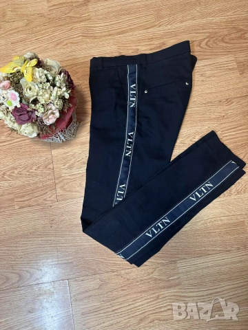 панталон на Valentino