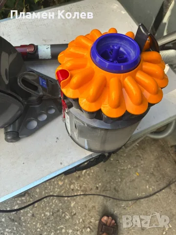 Dyson прахосмукачка, снимка 3 - Прахосмукачки - 55501024