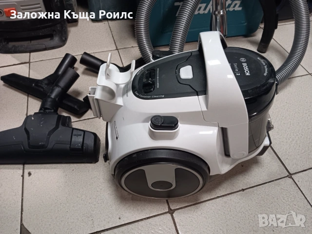Прахосмукачка Bosch BGS05A222 Cleann'n Series 2 с 3 приставки, снимка 2 - Прахосмукачки - 54974207